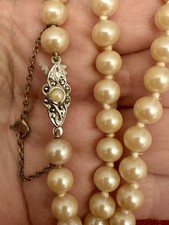 Lunga collana di perle coltivate diam.8mm e fermaglio lavorato arg.800 punzonato