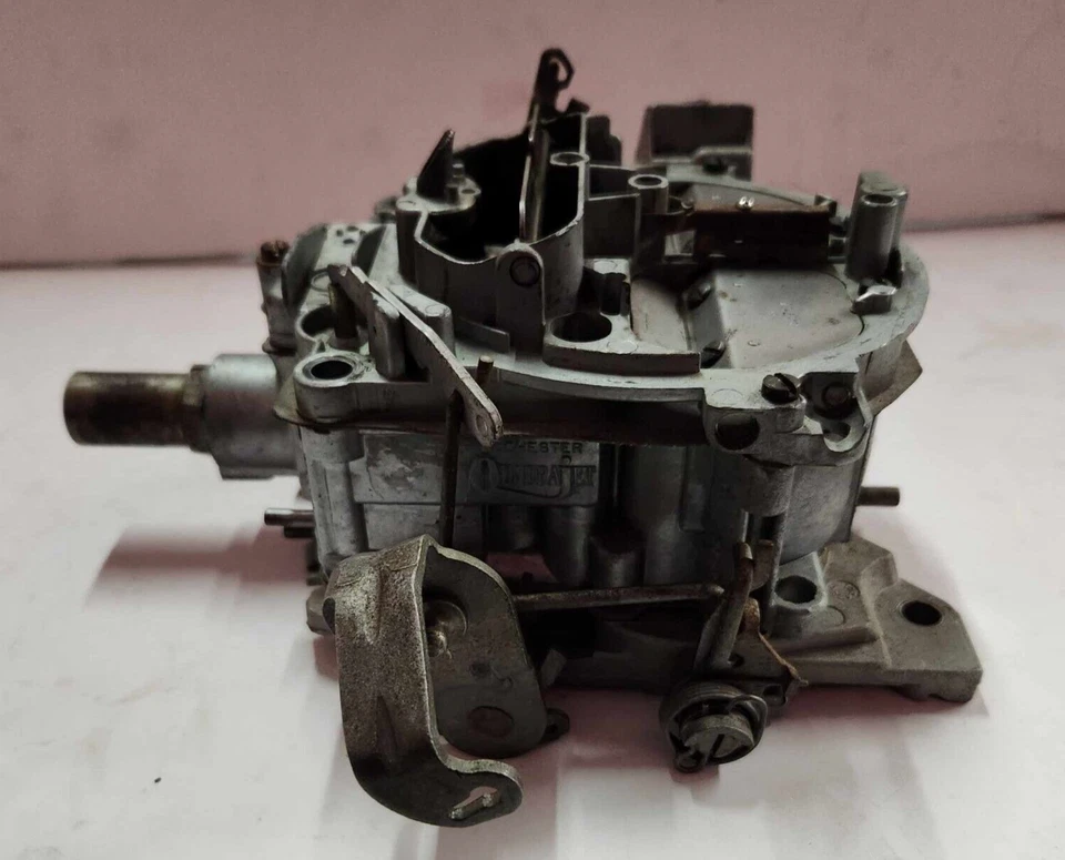 Carburador Rochester Quadrajet 7042244 1972 Buick 350 GS LeSabre Skylark Foto 4 de 4