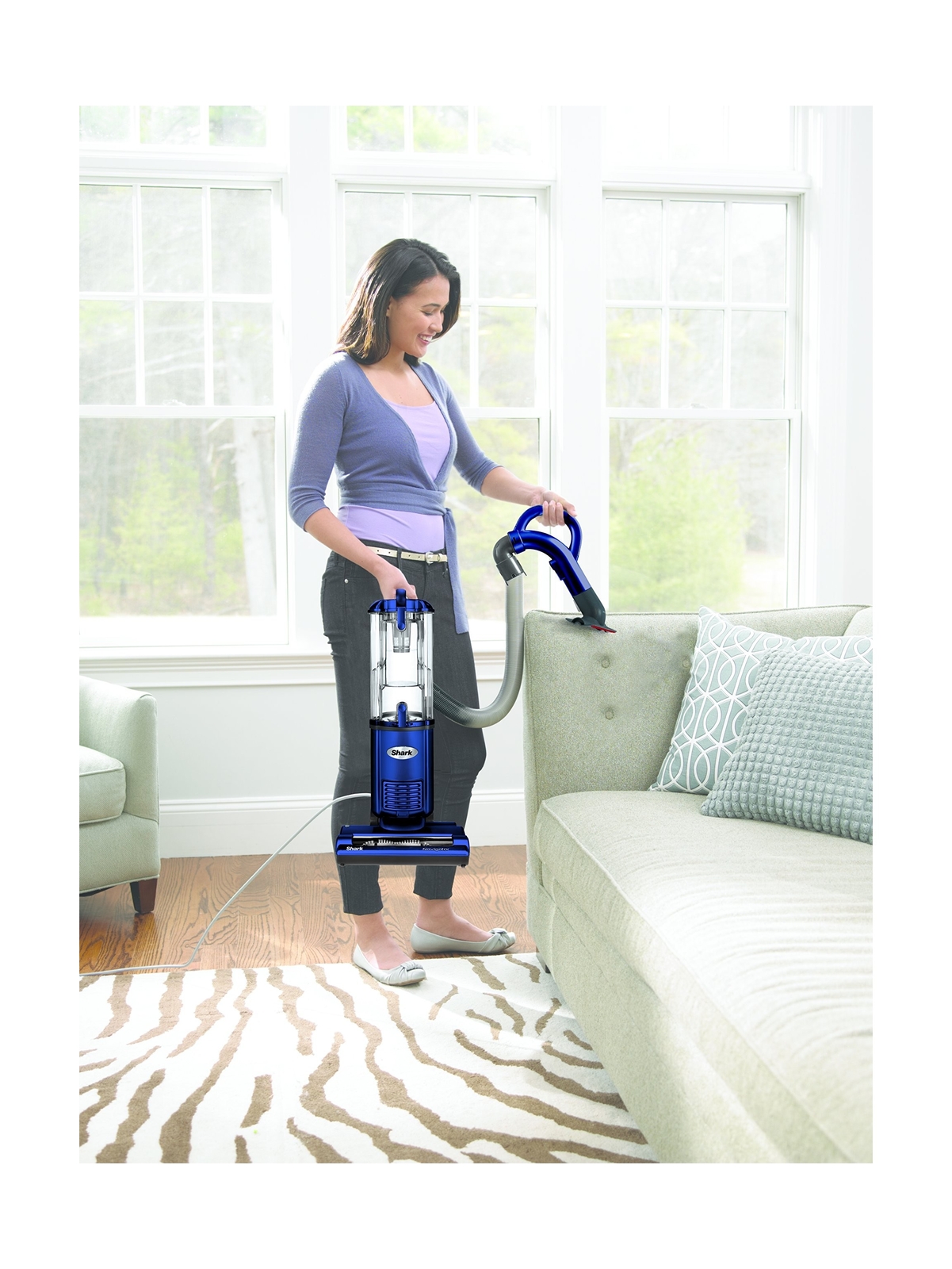 Shark NV105 Navigator Light Upright Vacuum with Large Dust Cup Capacity, Dust... 622356535595 eBay