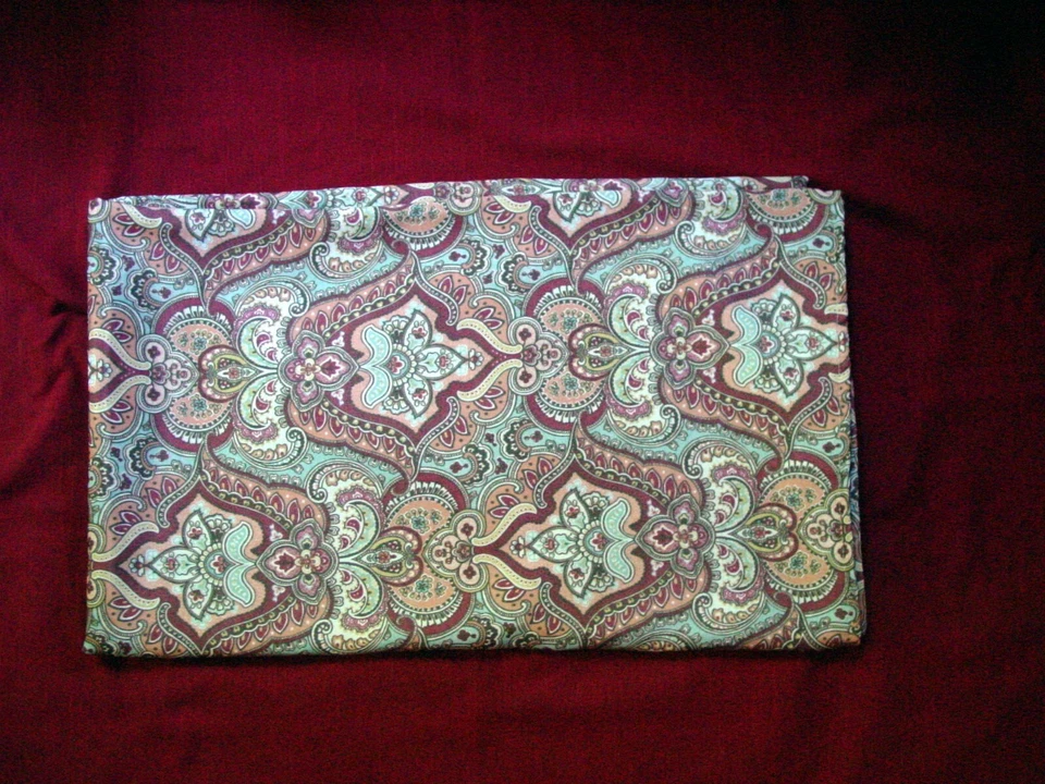 Laura Ashley paisley tablecloth 60"x98" - Image 3 of 3