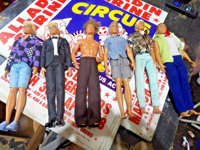 Lot of 6 assorted male Ken dolls used