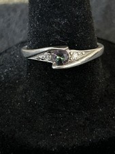 Vintage .925 Sterling Silver Ring Size 7.5 Purple CZ J-228