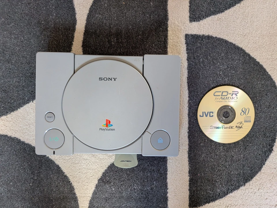 Sony PlayStation, photo 1 of 5