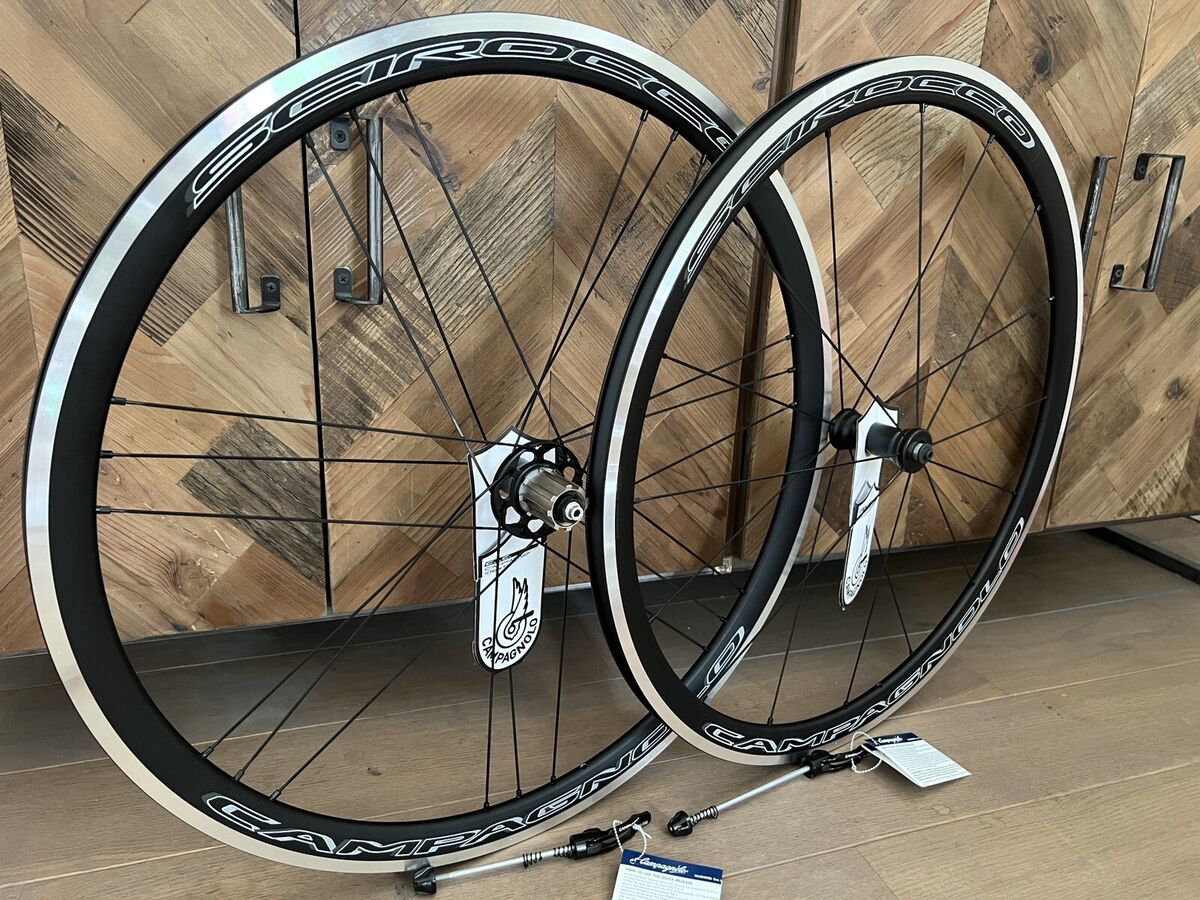 NEW! Campagnolo Scirocco C17 Wheels / 28” / Campagnolo 9/10 NEW! Campagnolo Scirocco C17 Wheels / 28” / Campagnolo 9/10