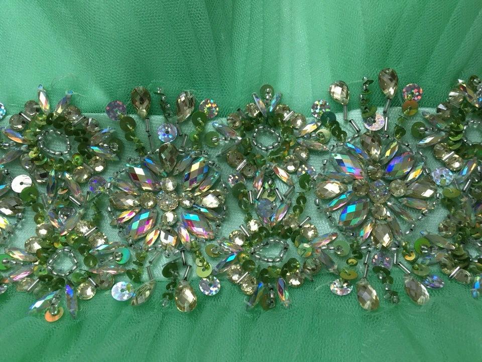 Vestido de cóctel formal verde/menta corto con cuentas regreso a casa talla 4 Foto 3 de 3