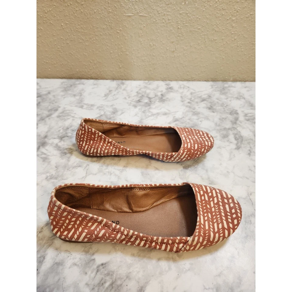 Sapatilhas femininas Lucky Brand lona estampa tribal rosa e branca malva tamanho 9,5 - Imagem 2 de 4