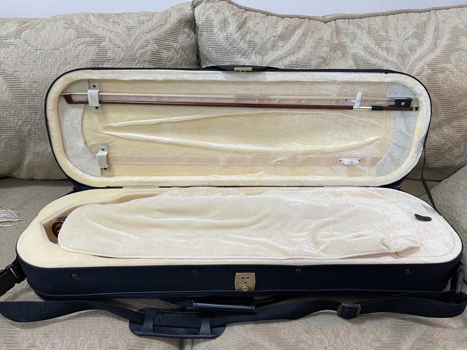 4/4 Albert Weber Young Chang Hand Carved Violin # AWV501 4/4 w/Case/Bow & Key - Image 3 of 4