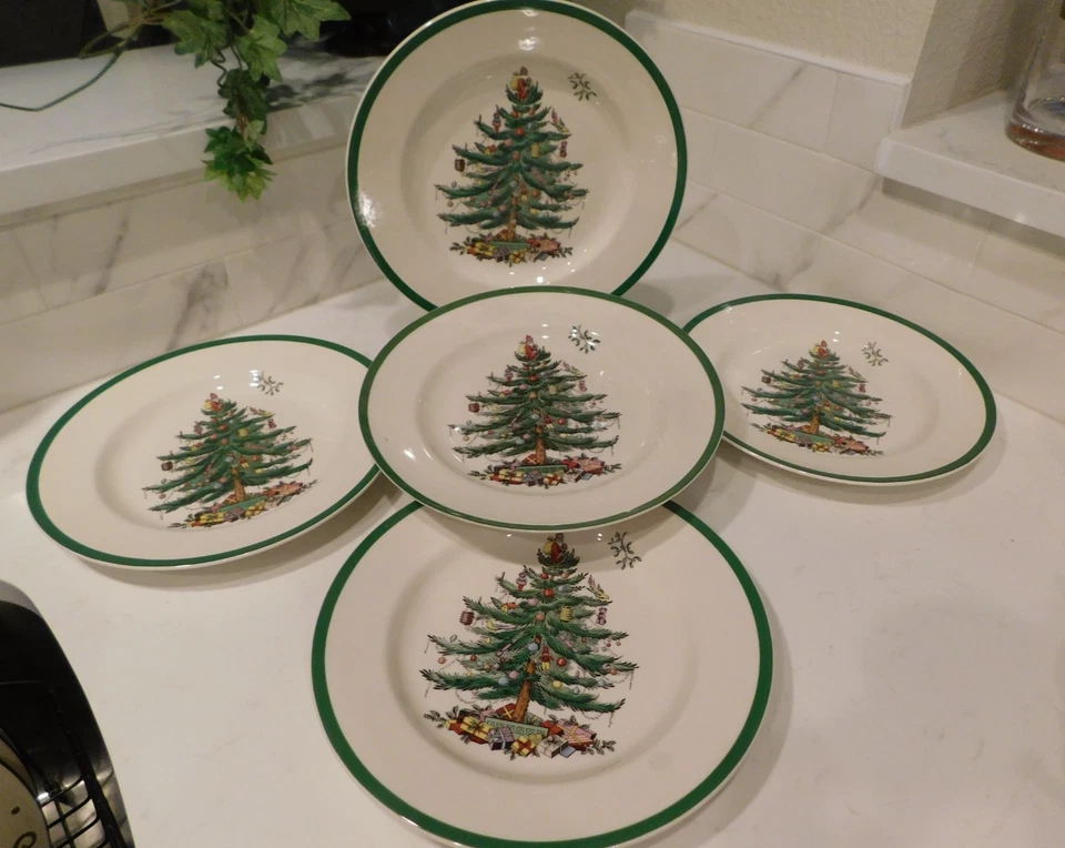Spode England S3324 CHRISTMAS TREE 10-3/4" DINNER PLATES Set of 5 - Image 3 of 4