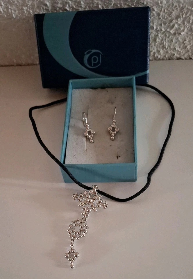 SET- Pierre Lang  Kette und Ohrringe -  1 x Getragen aufbewahrt immer in der Box