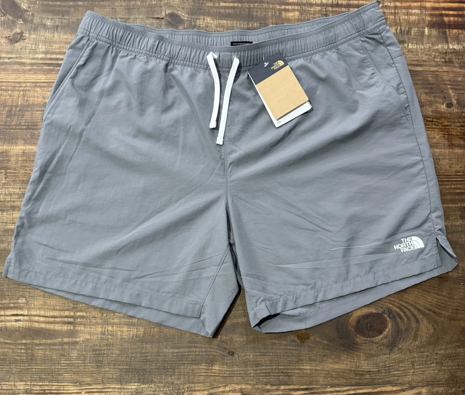 NWT The North Face Men's Action Short 2.0 FlashDry Nylon Smoked Pearl Gray XXL