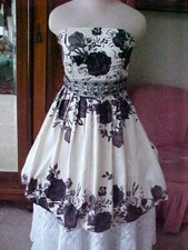 Ladies FOREVER 21 Strapless Dress ~ Black Roses on Wht. ~ Seed Beads ~ Sz. Lg.