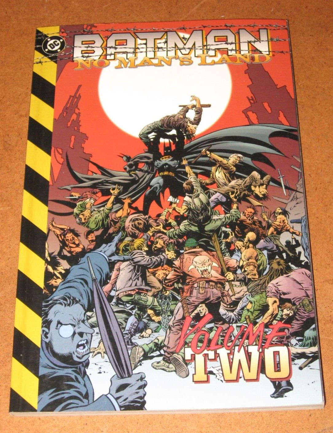 batman tpb BATMAN "NO MANS LAND" volume TWO (2) DC comics 2000