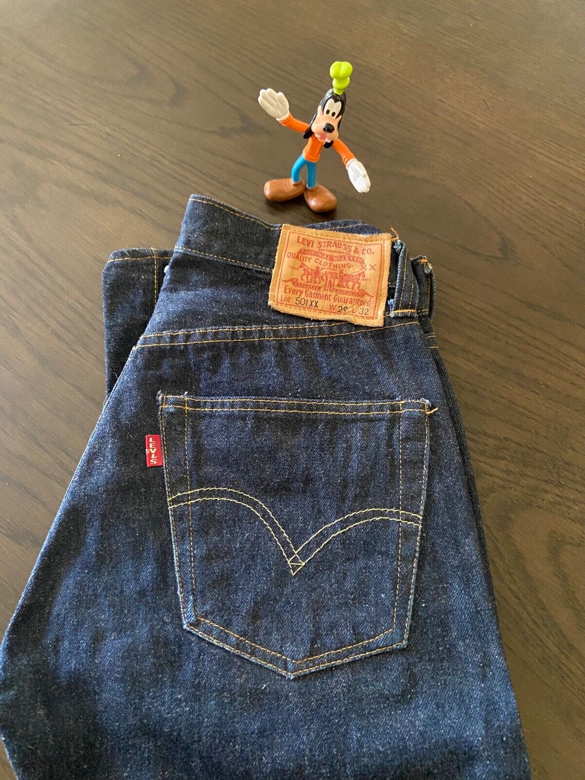 Levi's 501 big E (S type) vintage右膝35cmほど裂け - パンツ