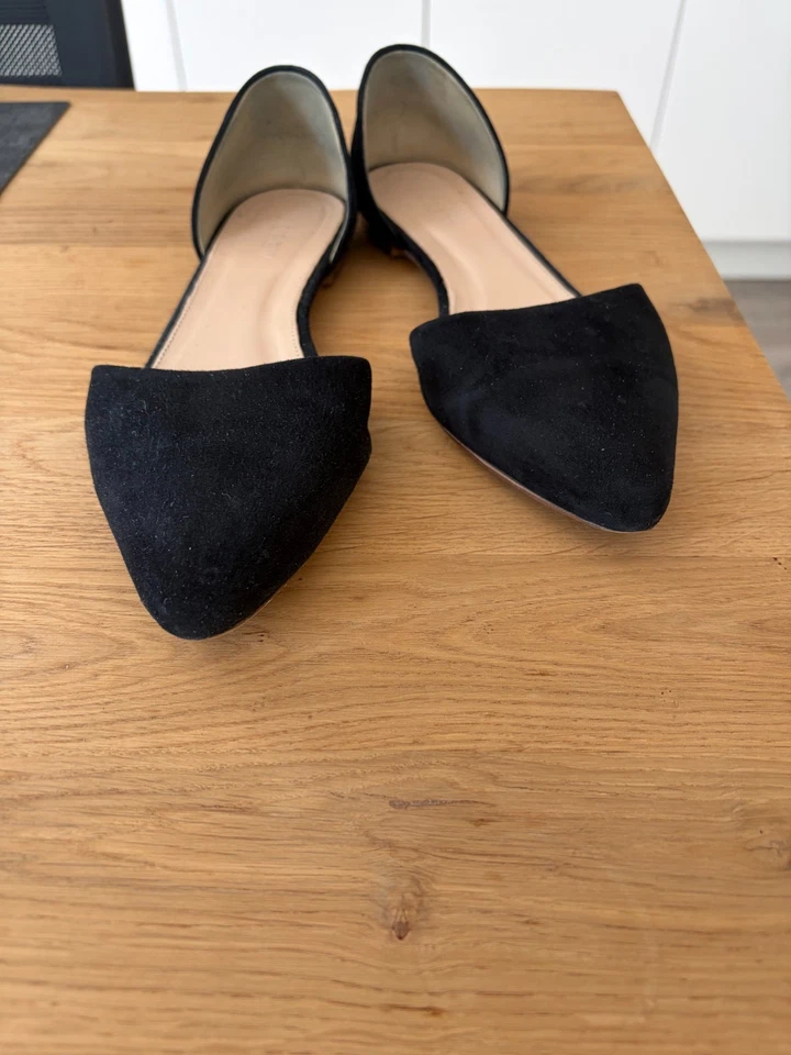 J.Crew Damen Ballerinas/Flats aus schwarzem Wildleder, Gr. 37/US 7 - Bild 2 von 4