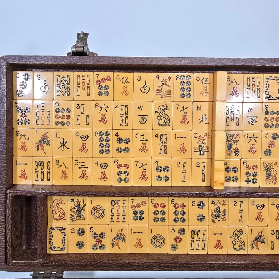 Vintage METRO GAMES MahJong set Bakelite Tiles (152) & Racks (4) M S COWEN & Co. - Image 4 of 4