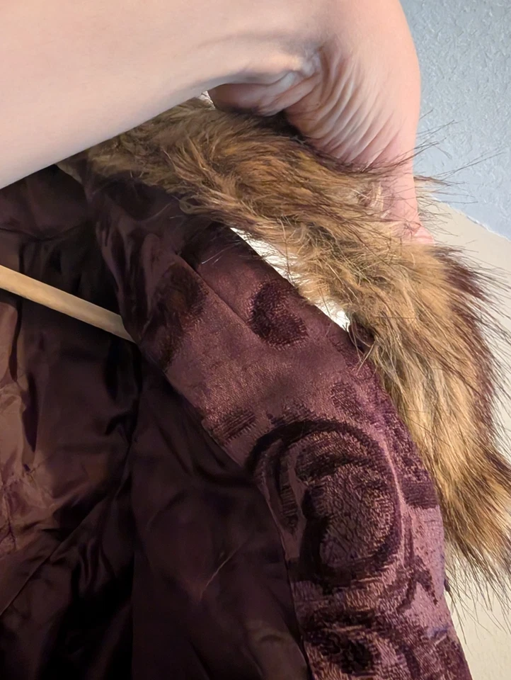 Abrigo GIACCA Gallery Company Talla Mediana Púrpura Desmontable Cuello de Piel Sintética Foto 4 de 4