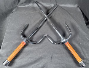 ✨Vintage 80s Round Training Martial Arts Karate Display Only 19.5”✨