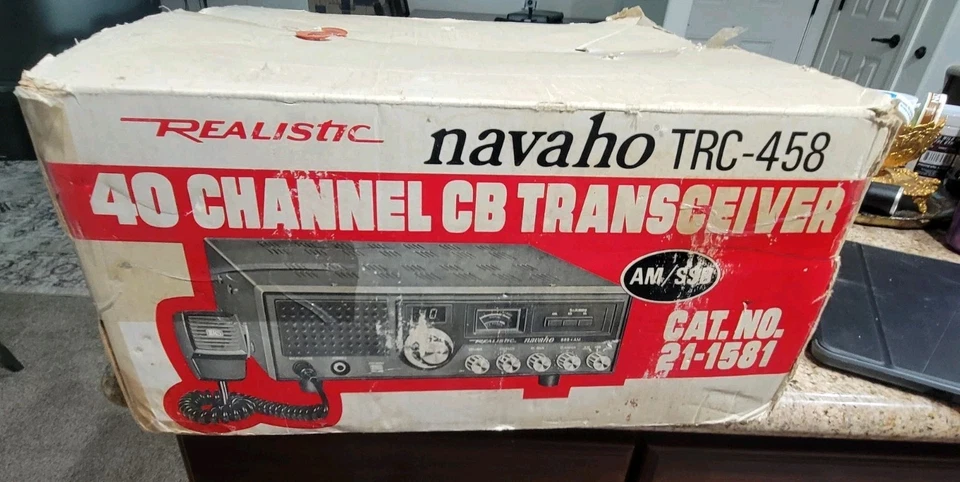 Radio CB Estación Base Navaho TRC-458 Realista De Colección. Necesita micrófono y reparaciones. Foto 3 de 4