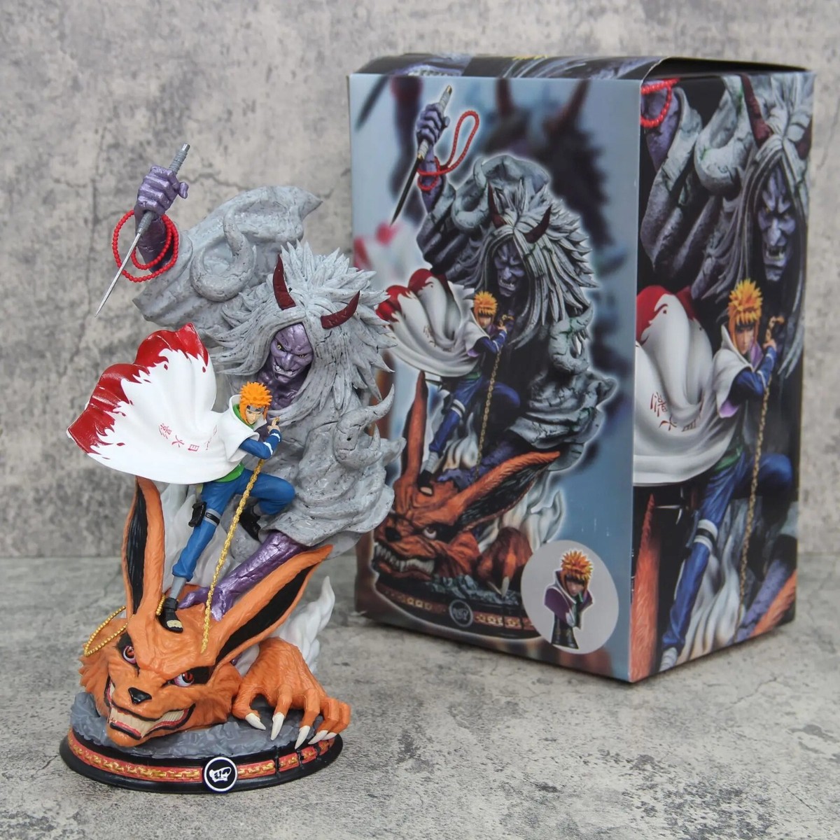 29cm Naruto Minato vs 9 Tails Kurama Battle PVC Action Figure