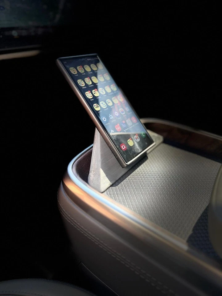 Soporte de base de carga inalámbrica Rivian R1S R1T MagSafe - Soporte de consola de ajuste personalizado Foto 3 de 4