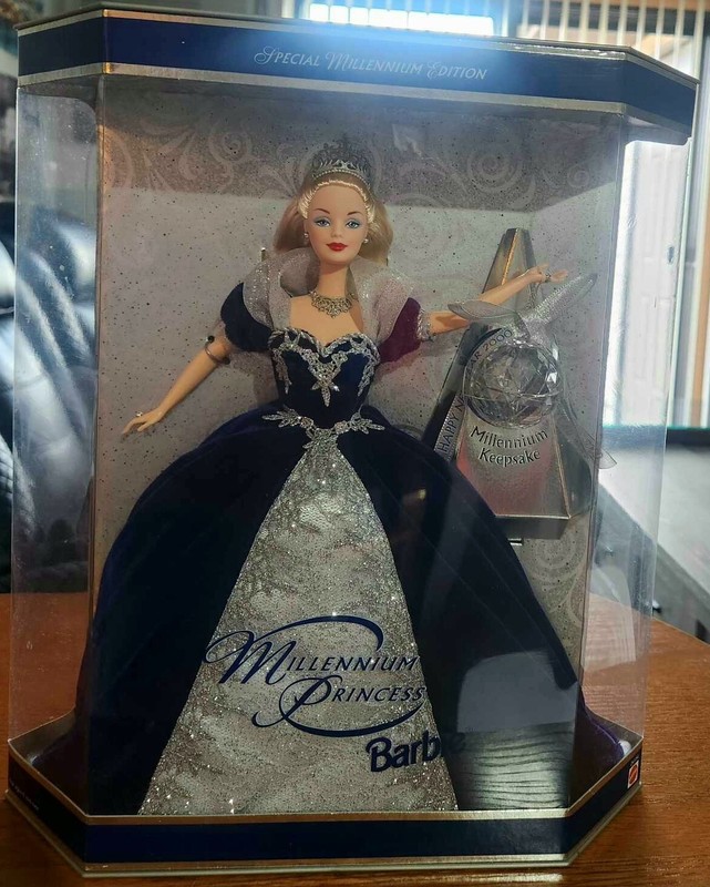 ULTRA RARE!! Barbie Millennium Princess Special Millennium Edition 2000 