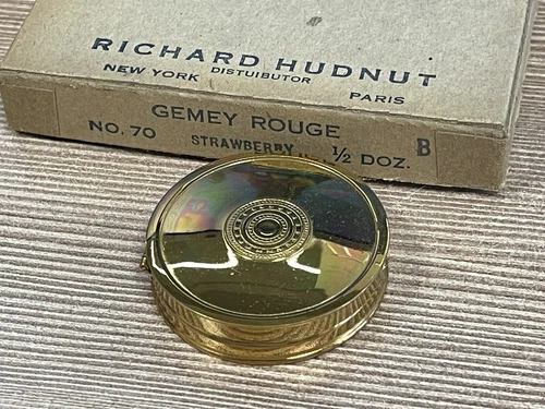 Richard Hudnut Gemey Rouge #70 Strawberry