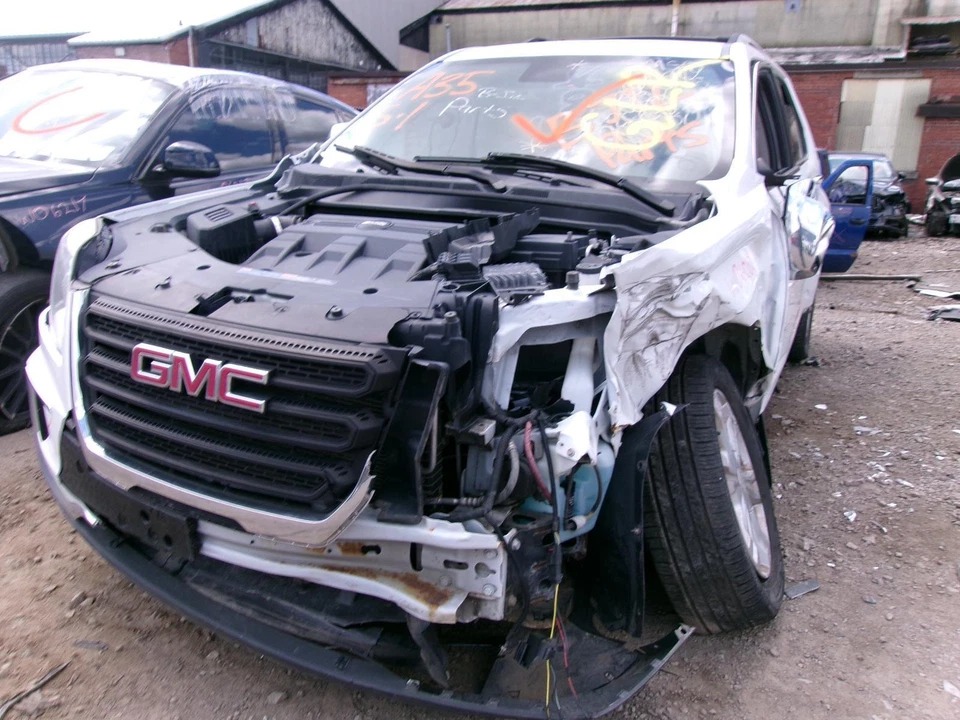 Used Washer Fluid Reservoir fits: 2016 Gmc Terrain  Grade A Foto 2 de 4