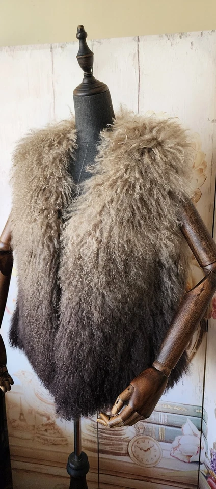 Michael Kors Real Mongolian Lamb Fur Vest L – Ombre Beige to Charcoal Luxury - Image 3 of 4