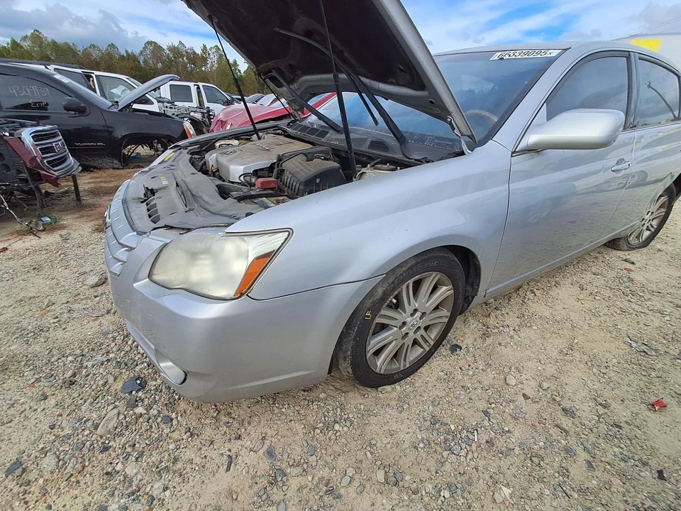 Used Driving Light fits: 2007 Toyota Avalon Fog-Driving bumper mounted Grade A - Изображение 2 из 4