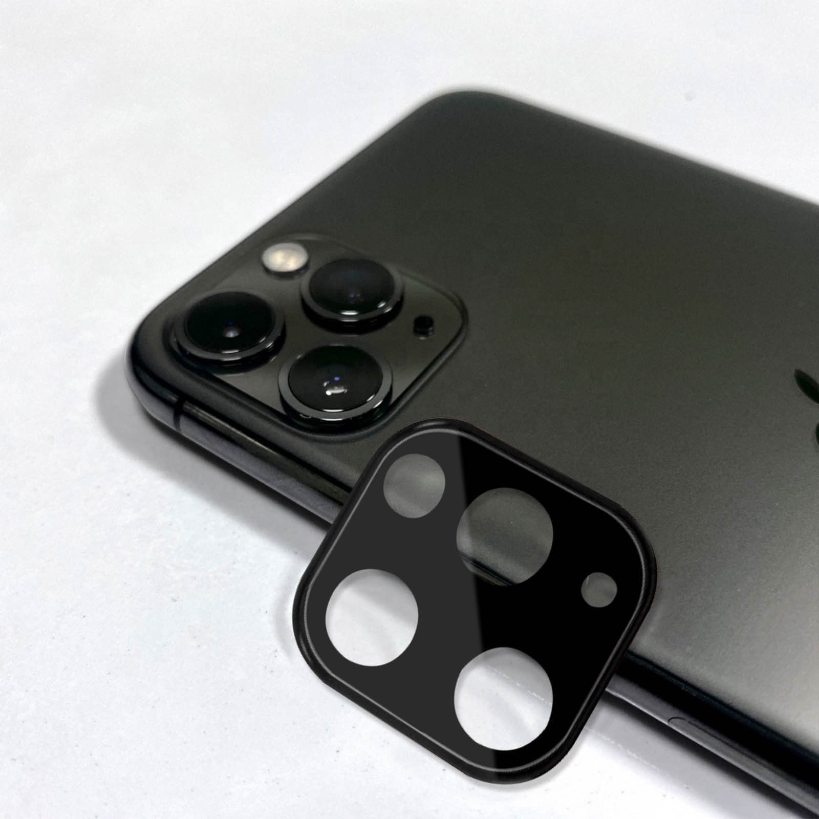 Protection objectif iPhone 11 Pro Max en verre trempé 9H noir premium