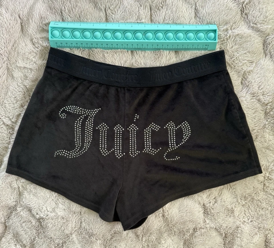 Vintage Juicy Couture Velour Shorts Y2K 2000’s Size M Style 1751-47 RN 90410 - Image 3 of 4