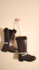 Girls cat and jack fur boots size 2