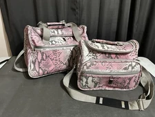Heys Travel Combo. Med Tote & Sml Make-Up Bag. Pink/Grey Reptile Faux Leather.