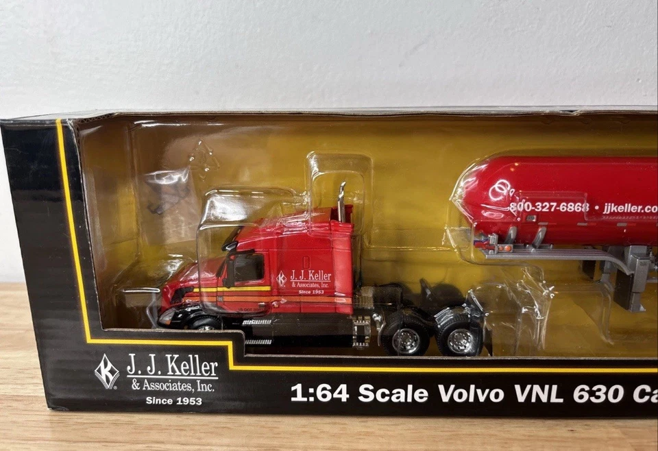 DCP 1:64 JJ Keller Volvo VNL 630 Cab With Mississippi LPG Tanker - Image 2 of 4