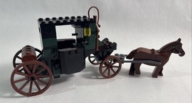 Lego Pirates of the Caribbean London Escape Set 4193-Read Description 4 Contents