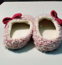 Fuzzy Slippers with Crochet Bow - Pink and White - Large 9-10