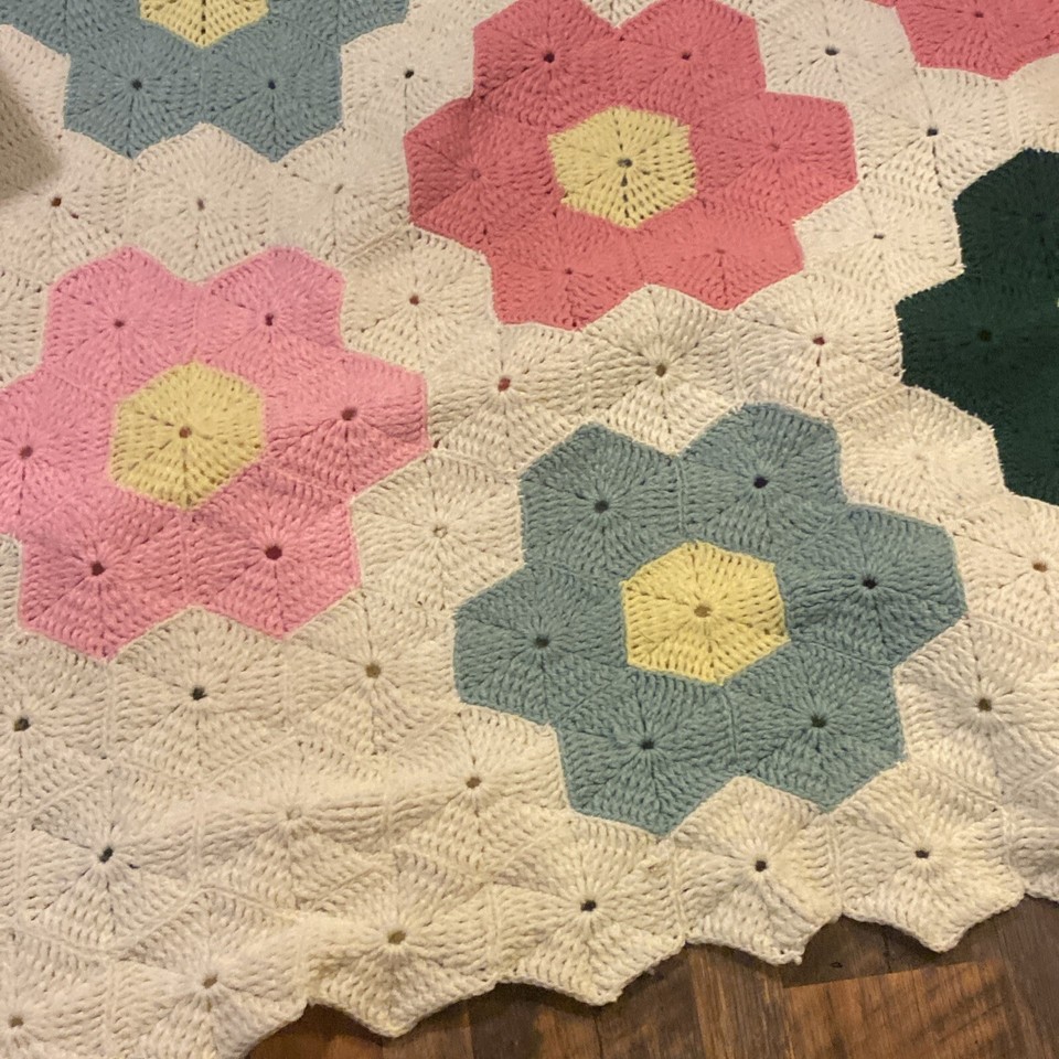Vintage Pink Yellow Grandma’s Flower Garden Crocheted Afghan Throw 90