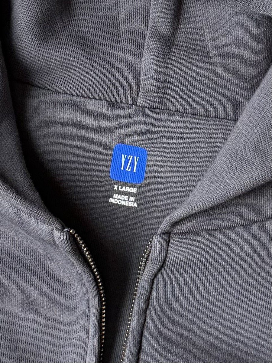 ✓ Yeezy Gap Engineered by Balenciaga Zip Up Hoodie Dark Grey Size