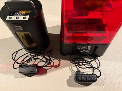 Phrozen Sonic Mini Resin Printer + Elegoo Mercury Curing Chamber