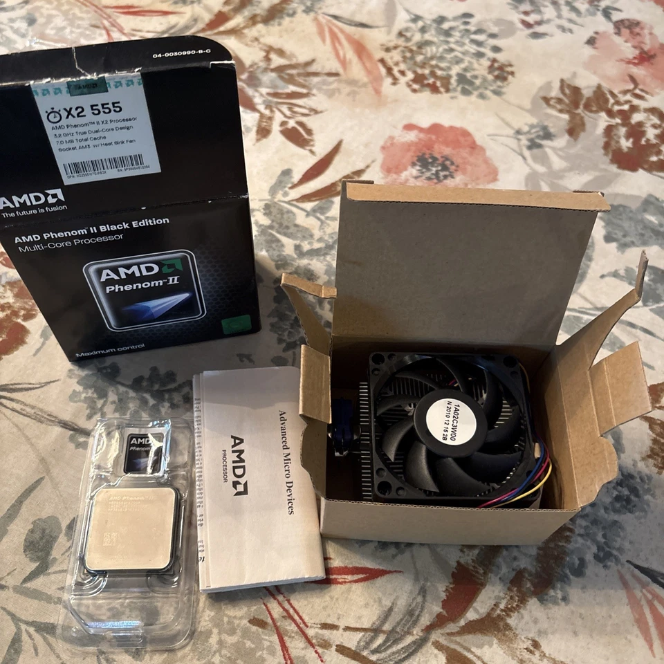 AMD Phenom II X2 555 3,2 GHz Zócalo Doble Núcleo AM3 AM2+ CPU con HSF Sin Usar Foto 4 de 4