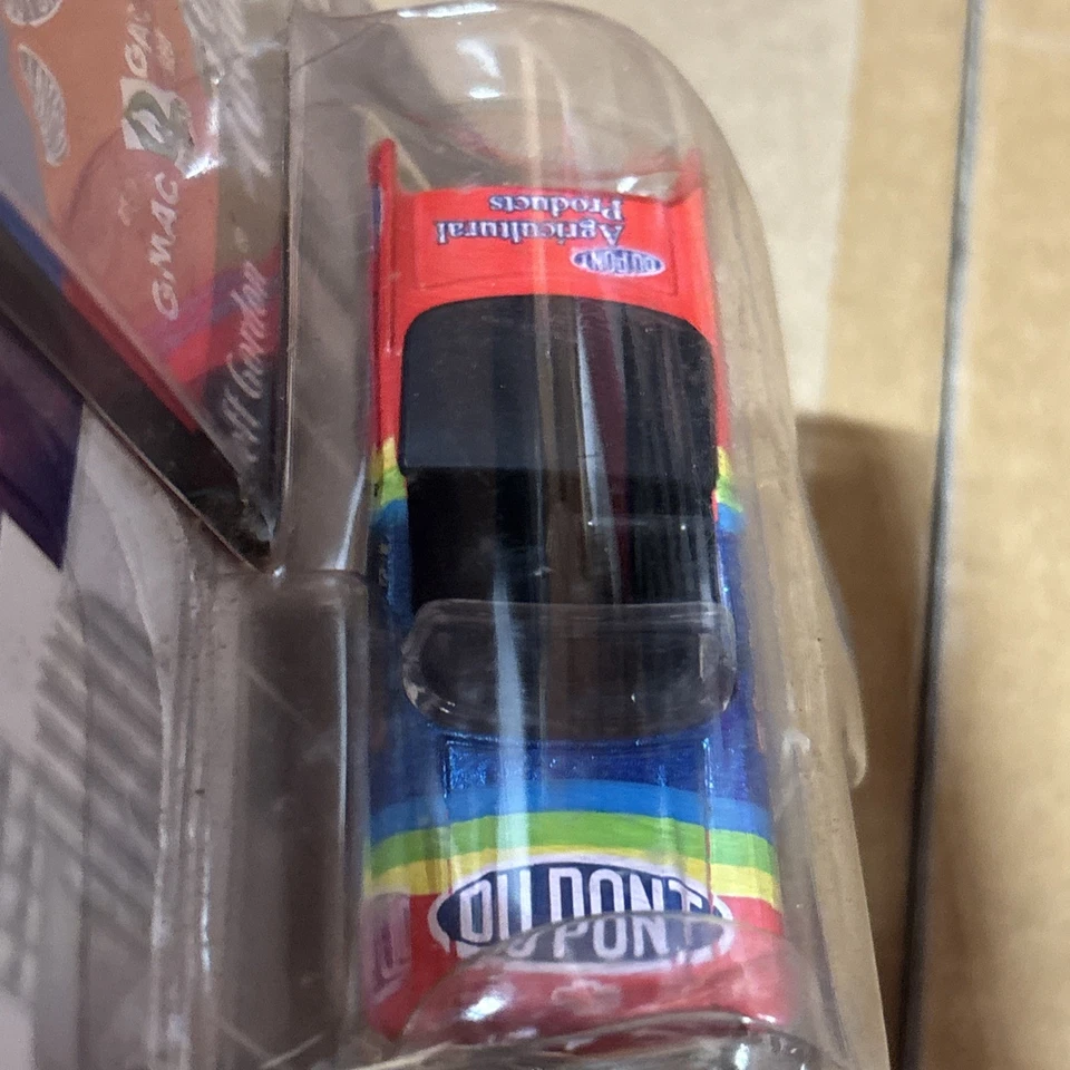 Jeff Gordon #24 NASCAR DuPont 1957 Chevy Cool Customs Series escala 1:64 nuevo Foto 4 de 4