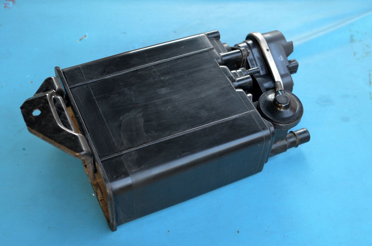 2006-2011 Toyota OEM Yaris Scion xD Evap Fuel Gas Charcoal