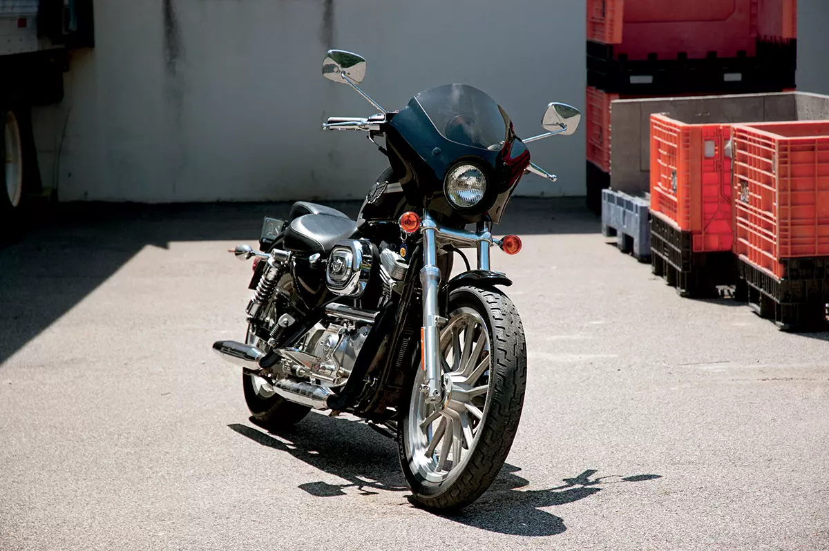 Memphis Shades Gauntlet Fairing Black Mounts 86 19 Harley