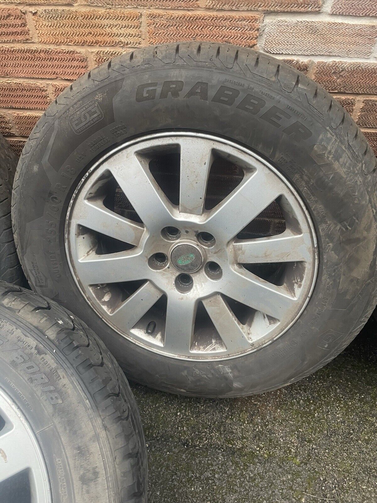Picture 4 of 11