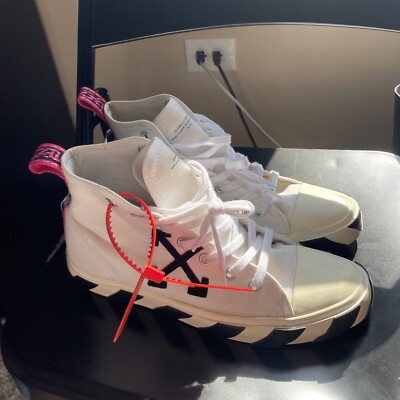 Size 9 - Converse Off-White x Chuck 70 White