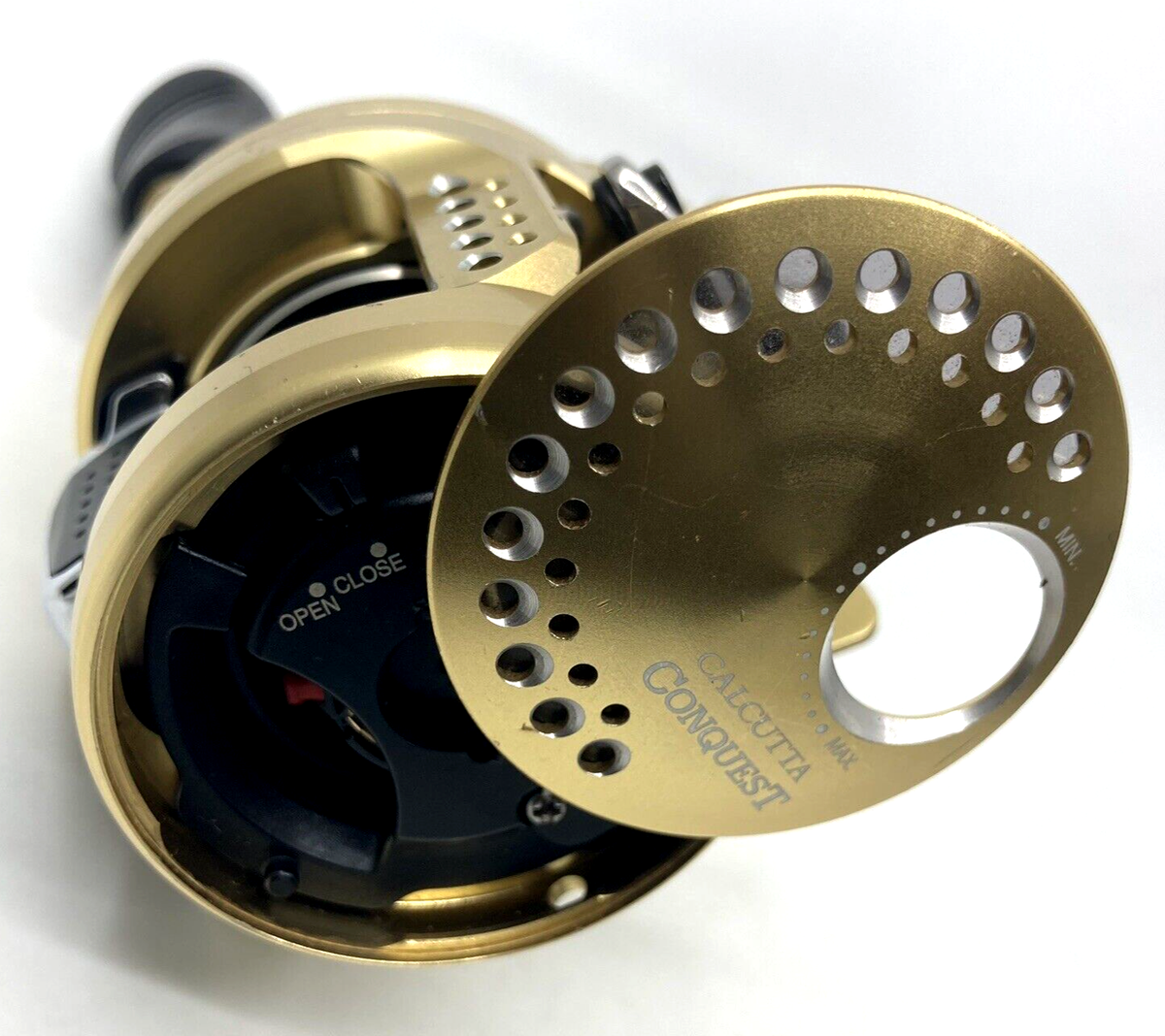 Shimano 14 CALCUTTA CONQUEST 101 Left Handed Bait Casting In Box