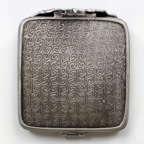 Bejeweled lily pad compact mirror, enamel painted with crystals in silver/multi - Picture 8 of 8