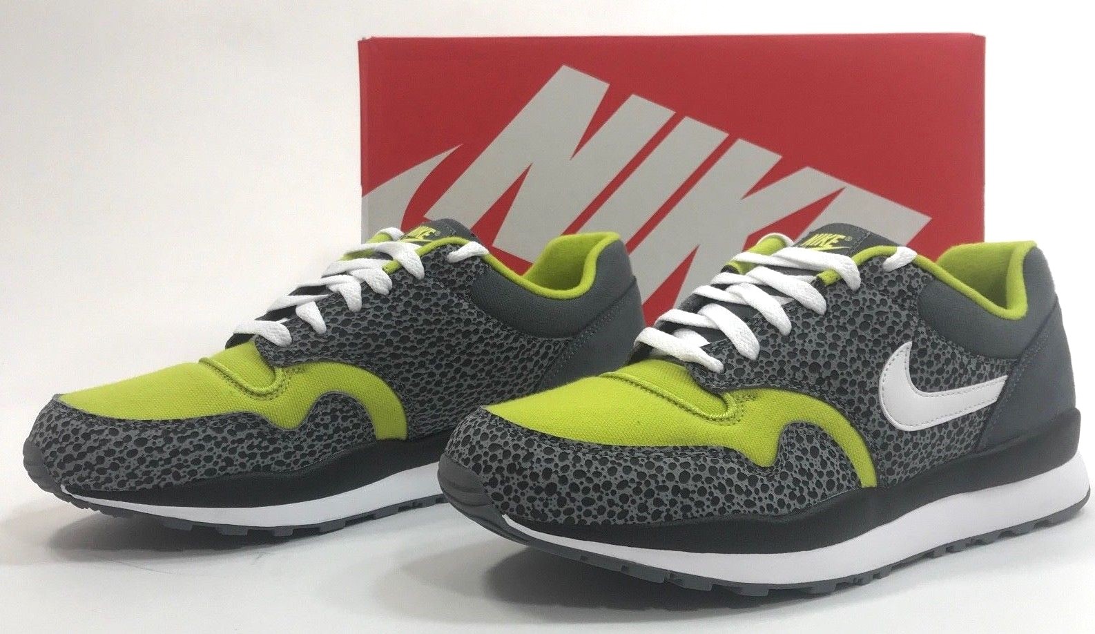 Nike Air Safari SE Sz.9 AO3298 001 Nike Air Safari SE Sz.9 AO3298 001