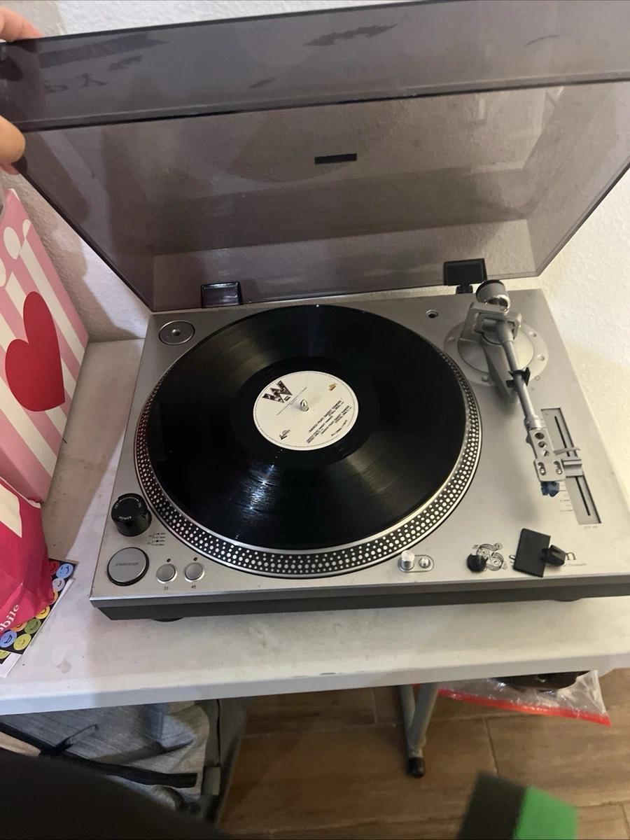 Stanton Direct Drive DJ Turntables with Pitch Control/Lock for