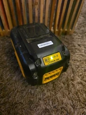 Genuine Dewalt 40V Max 4.0 AH Lithium-Ion Battery Parts Only As Is Light Works
